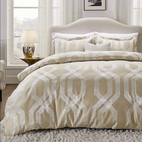 Gold Geometric King Duvet Cover and 2 pillow sham Set - Picture 2 of 3